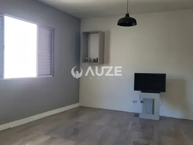 Casa com 189m² 3 quartos e 1 banheiro, à venda, no bairro Xaxim em Curitiba