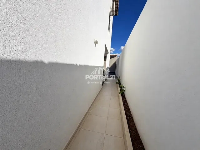 Casa 4 quartos e 5 banheiros, à venda, no bairro Jatobá em Petrolina