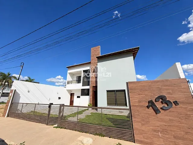 Casa 4 quartos e 5 banheiros, à venda, no bairro Jatobá em Petrolina
