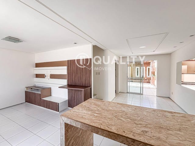 Casa com 129m² 3 quartos e 3 banheiros, à venda, no bairro Pires Façanha em Eusébio