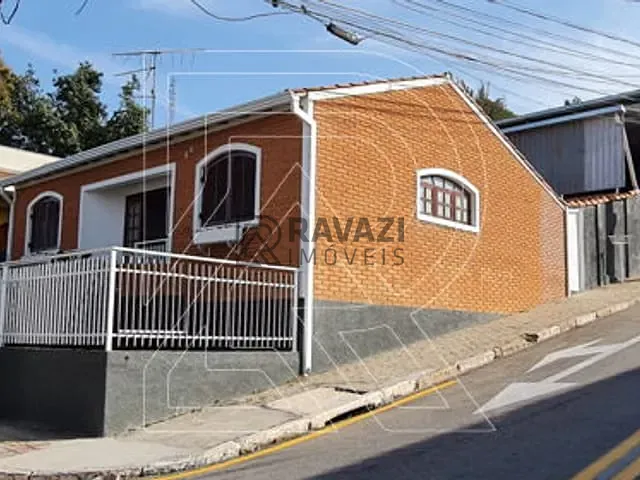 Casa com 300m² 3 quartos e 2 banheiros, à venda, no bairro Vila Nova em Louveira