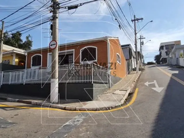 Casa com 300m² 3 quartos e 2 banheiros, à venda, no bairro Vila Nova em Louveira
