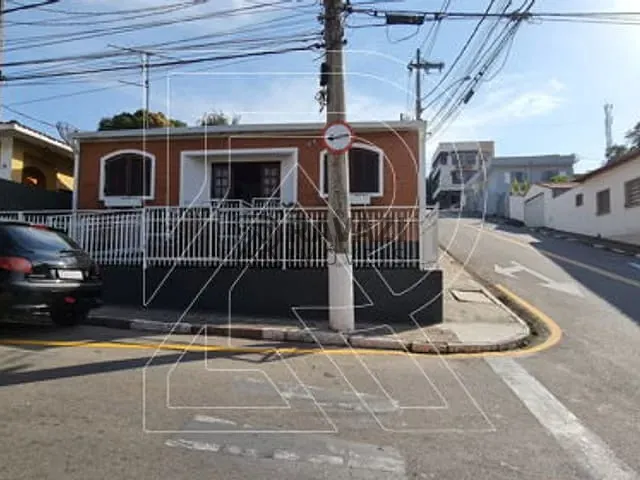 Casa com 300m² 3 quartos e 2 banheiros, à venda, no bairro Vila Nova em Louveira