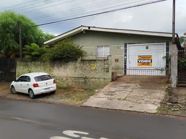 Casa com 600m² 3 quartos e 2 banheiros, à venda, no bairro Vila Carli em Guarapuava