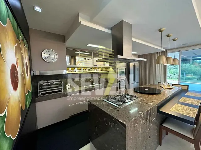 Casa com 611m² 3 quartos e 4 banheiros, à venda, no bairro Chácaras Odete em Bauru