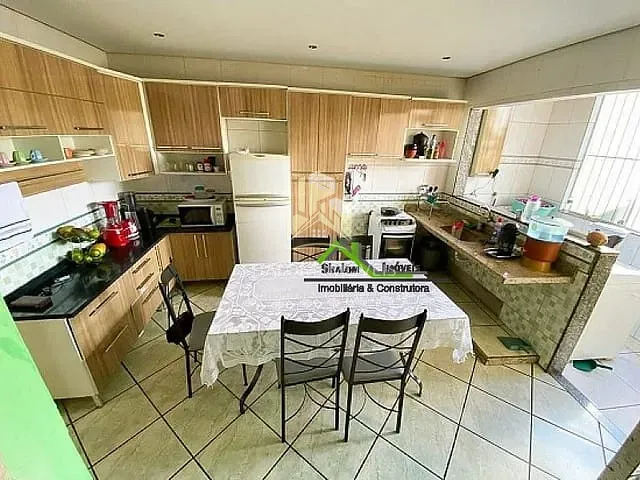 Casa com 180m² 3 quartos e 1 banheiro, à venda, no bairro Ceu Azul em Belo Horizonte