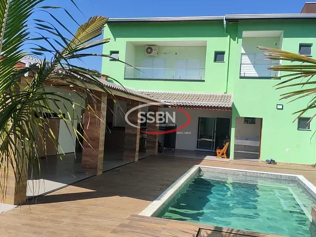 Casa com 300m², à venda, no bairro Jardim Flórida em Nova Odessa