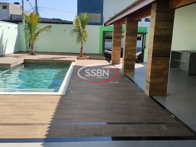 Casa com 300m², à venda, no bairro Jardim Flórida em Nova Odessa