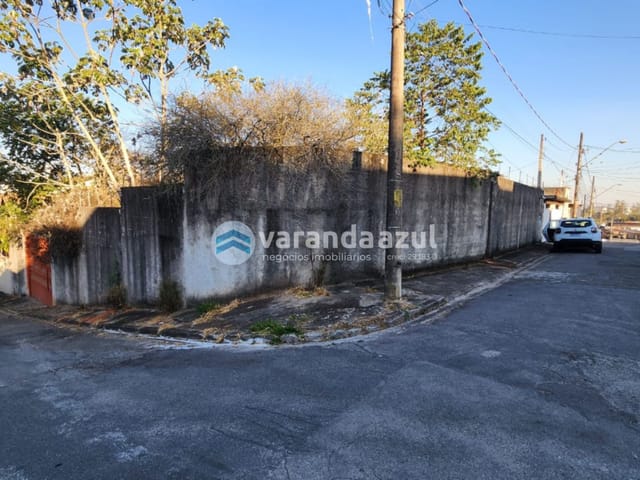 Casa com 733m² 3 quartos e 3 banheiros, à venda, no bairro Parque Ponte Grande em Mogi das Cruzes