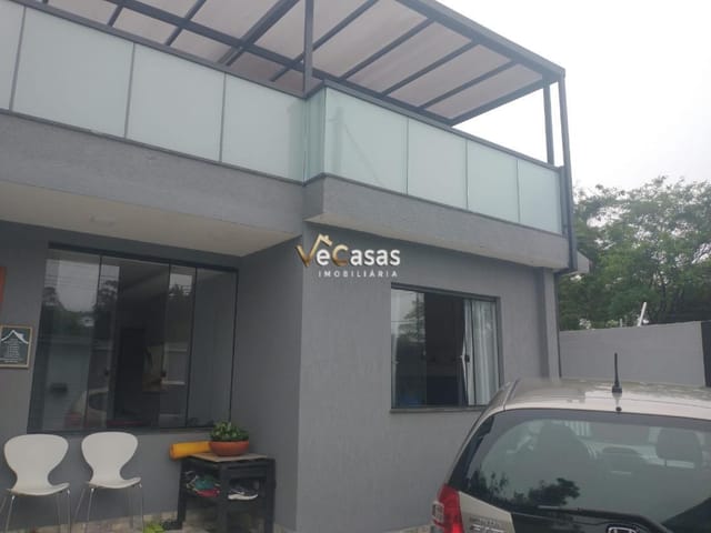 Casa com 120m² 2 quartos e 3 banheiros, à venda, no bairro Colinas em Rio das Ostras