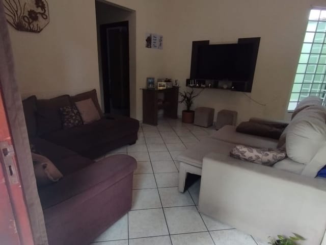 Casa com 153m² 2 quartos e 2 banheiros, à venda, no bairro Vila Ramos em Cambuí
