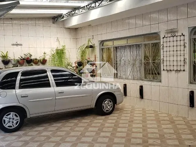 Casa com 400m² 3 quartos e 3 banheiros, à venda, no bairro Vila Ayrosa em Osasco