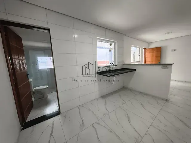 Casa 1 quarto e 1 banheiro, para alugar, no bairro Jardim Cecília em Mogi das Cruzes