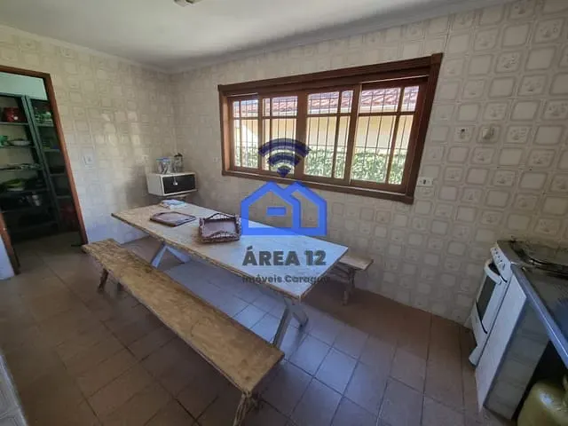 Casa com 380m² 5 quartos e 2 banheiros, à venda, no bairro Martim de Sá em Caraguatatuba