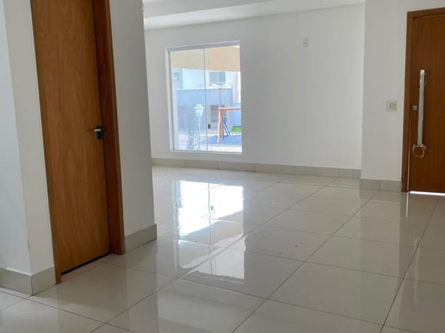 Casa com 210m² 3 quartos e 4 banheiros, à venda, no bairro Setor Goiânia 2 em Goiânia