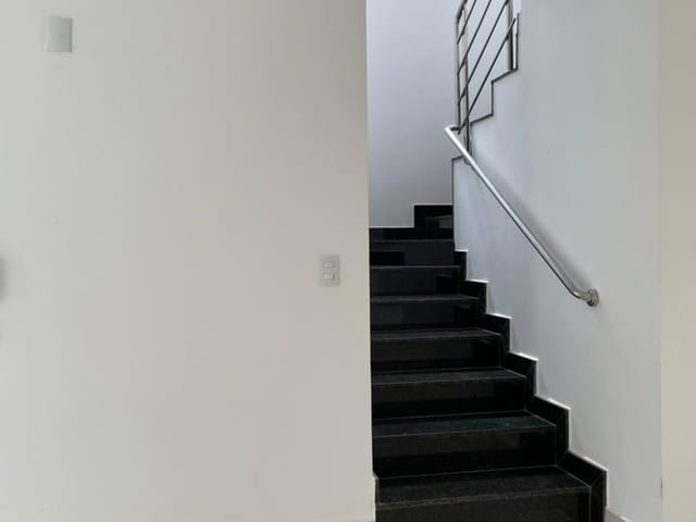 Casa com 210m² 3 quartos e 4 banheiros, à venda, no bairro Setor Goiânia 2 em Goiânia