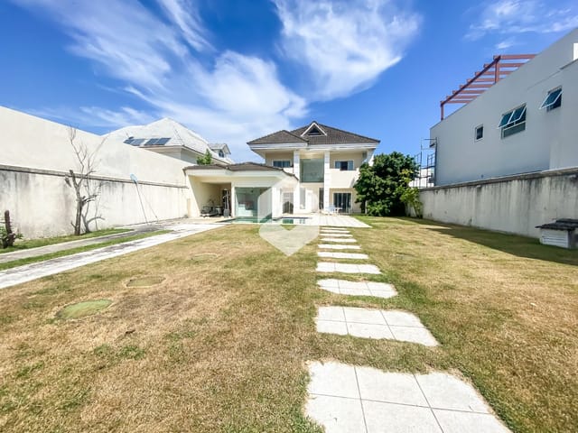Casa com 640m² 3 quartos e 4 banheiros, à venda, no bairro Recreio dos Bandeirantes em Rio de Janeiro