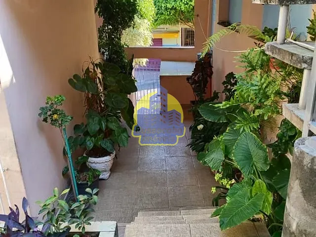 Casa com 233m² 5 quartos e 5 banheiros, à venda, no bairro Novo Osasco em Osasco
