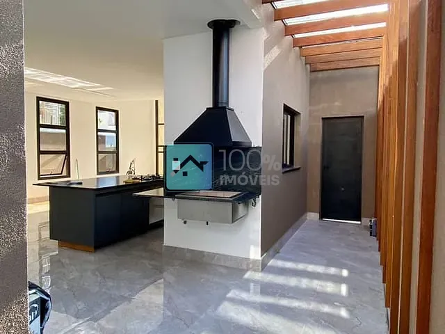 Casa com 300m² 3 quartos e 3 banheiros, à venda, no bairro Condomínio Residencial Fogaça em Não informado
