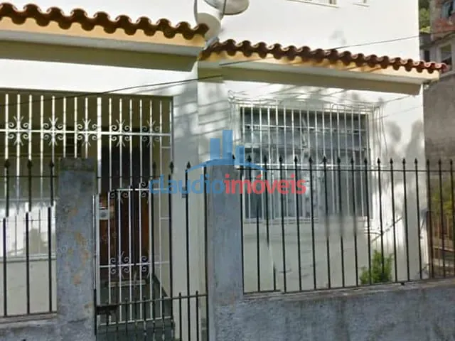 Casa 3 quartos e 2 banheiros, à venda, no bairro Saudade em Barra Mansa