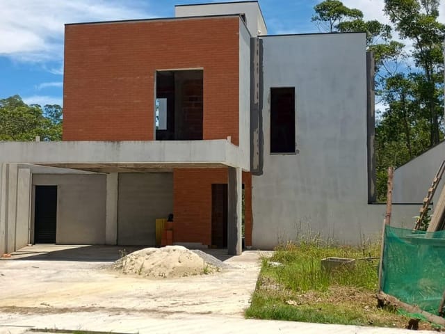 Casa com 438m² 3 quartos e 2 banheiros, à venda, no bairro Mogi Moderno em Mogi das Cruzes