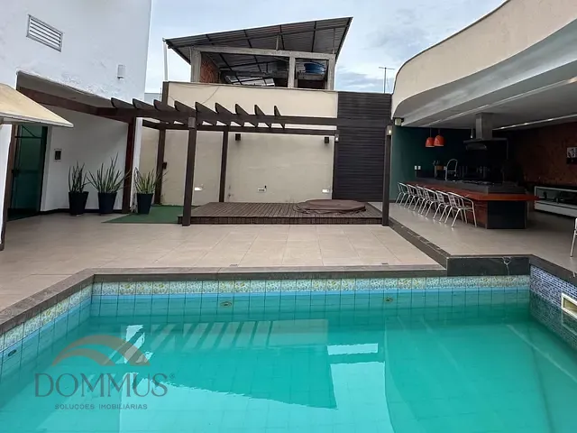 Casa com 372m² 4 quartos e 4 banheiros, à venda ou para alugar, no bairro Cariru em Ipatinga