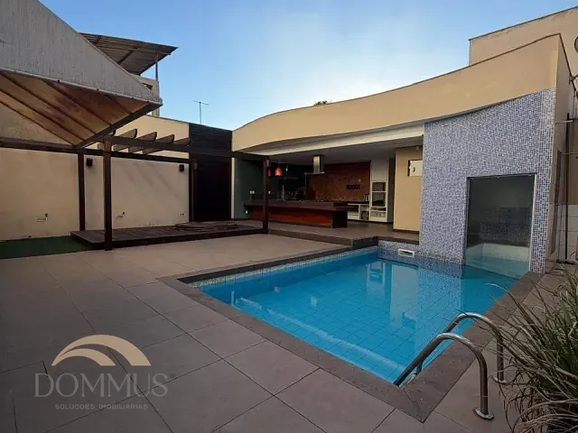 Casa com 372m² 4 quartos e 4 banheiros, à venda ou para alugar, no bairro Cariru em Ipatinga