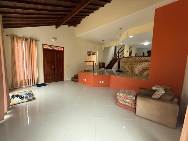 Casa com 750m² 4 quartos e 3 banheiros, à venda, no bairro Serra Grande em Niterói