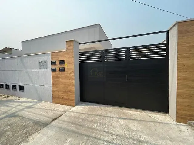Casa com 96m² 2 quartos e 1 banheiro, à venda, no bairro Jardim Atlântico Central (Itaipuaçu) em Maricá