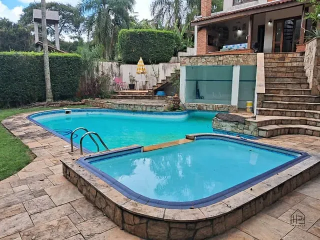Casa com 373m² 3 quartos e 5 banheiros, à venda, no bairro Jardim Atalaia em Cotia