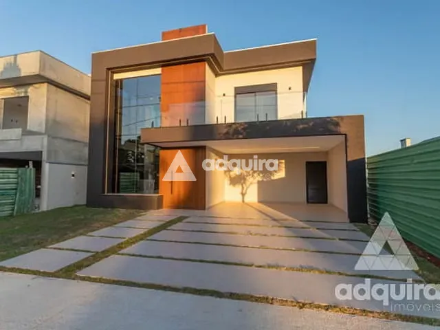 Casa com 303m² 3 quartos e 3 banheiros, à venda, no bairro Jardim Carvalho em Ponta Grossa