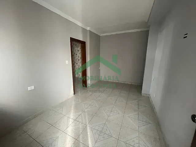 Casa com 100m² 3 quartos e 2 banheiros, para alugar, no bairro Vila Tolstoi em São Paulo