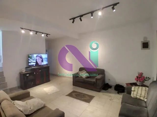 Casa 3 quartos e 3 banheiros, à venda, no bairro Jaguaribe em Osasco