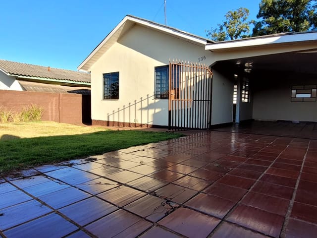 Foto do Casa - Casa para locação, Núcleo Habitacional Papa João Paulo I, Apucarana, PR | J. Mareze Imóveis Ltda