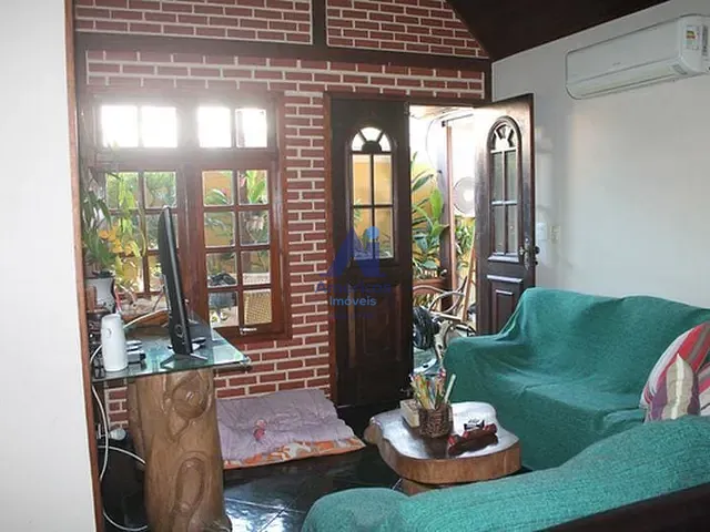 Casa com 180m² 2 quartos e 3 banheiros, à venda, no bairro Vargem Pequena em Rio de Janeiro