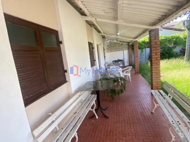 Casa com 300m² 3 quartos e 2 banheiros, à venda, no bairro Pontal em Ilhéus