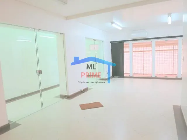 Casa com 180m² 3 quartos e 3 banheiros, à venda ou para alugar, no bairro Jardim Avelino em São Paulo