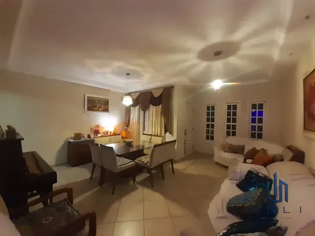 Casa 4 quartos e 2 banheiros, à venda ou para alugar, no bairro Jardim Belvedere em Volta Redonda