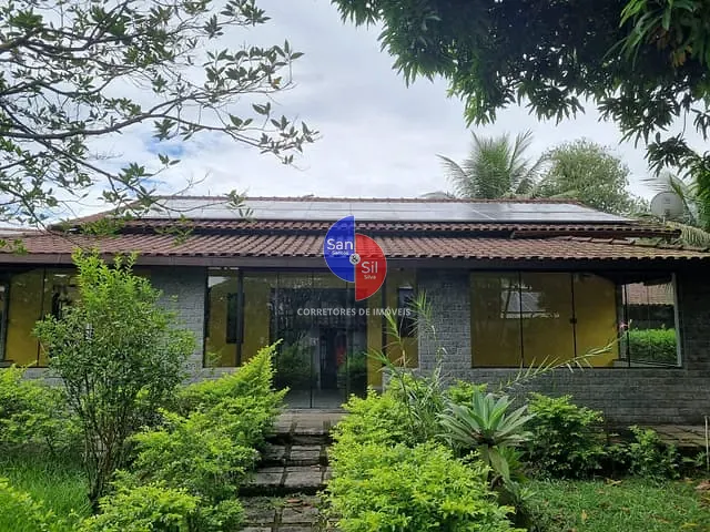 Casa à venda, no bairro Cantagalo em Guapimirim