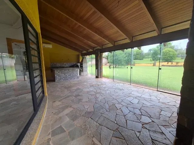 Casa com 3200m² 3 quartos e 5 banheiros, à venda, no bairro Recanto do Salto em Londrina