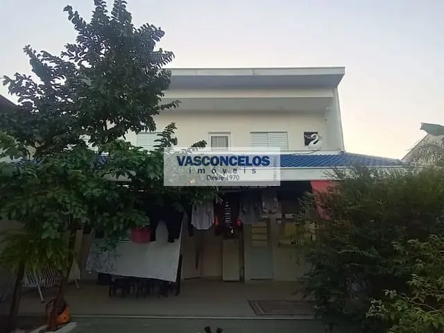 Casa com 250m² 2 quartos e 3 banheiros, à venda, no bairro Cidade Vista Verde em São José dos Campos