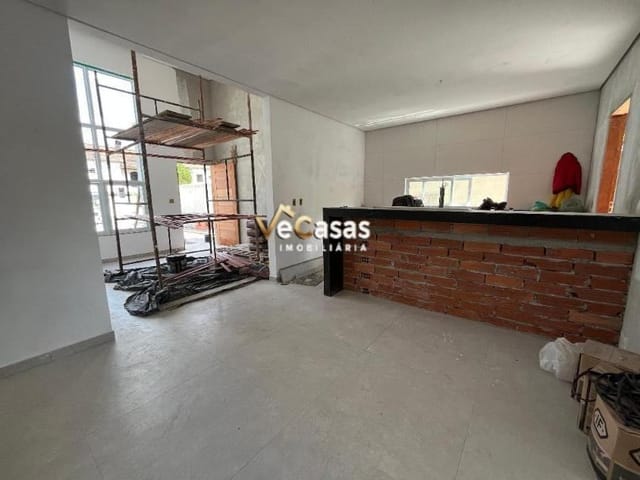 Casa com 180m² 3 quartos e 2 banheiros, à venda, no bairro Jardim Mariléa em Rio das Ostras