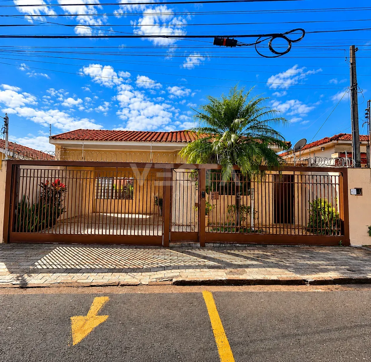 Casa, 3 quartos, 136 m² - Foto 1