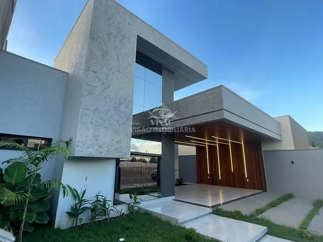 Casa com 308m², à venda, no bairro Aquarela das Artes em Sinop