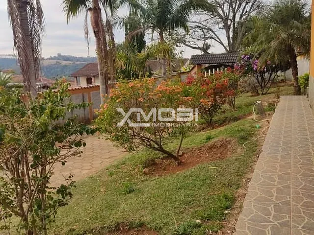 Casa com 1000m² 3 quartos e 4 banheiros, à venda, no bairro Bom Retiro em Jarinu