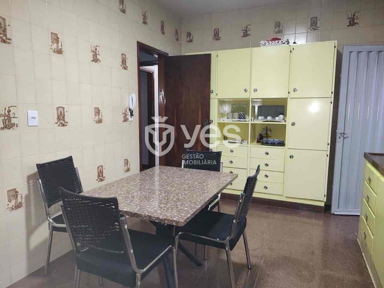 Casa, 4 quartos, 250 m² - Foto 12