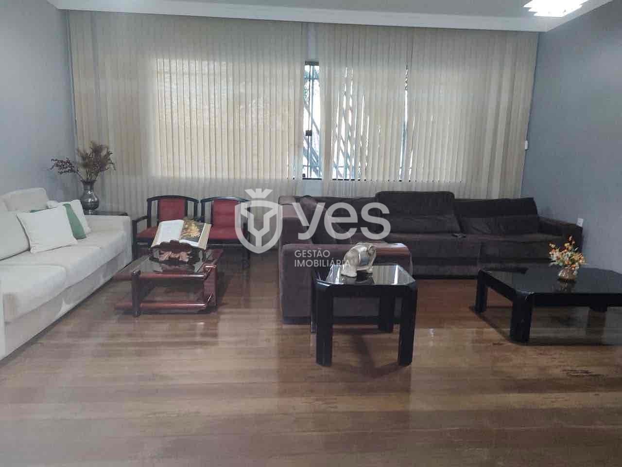 Casa, 4 quartos, 250 m² - Foto 1