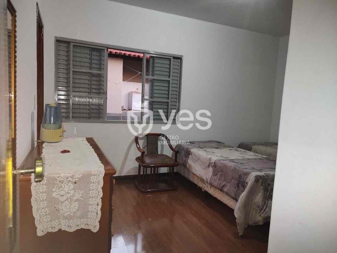 Casa, 4 quartos, 250 m² - Foto 6