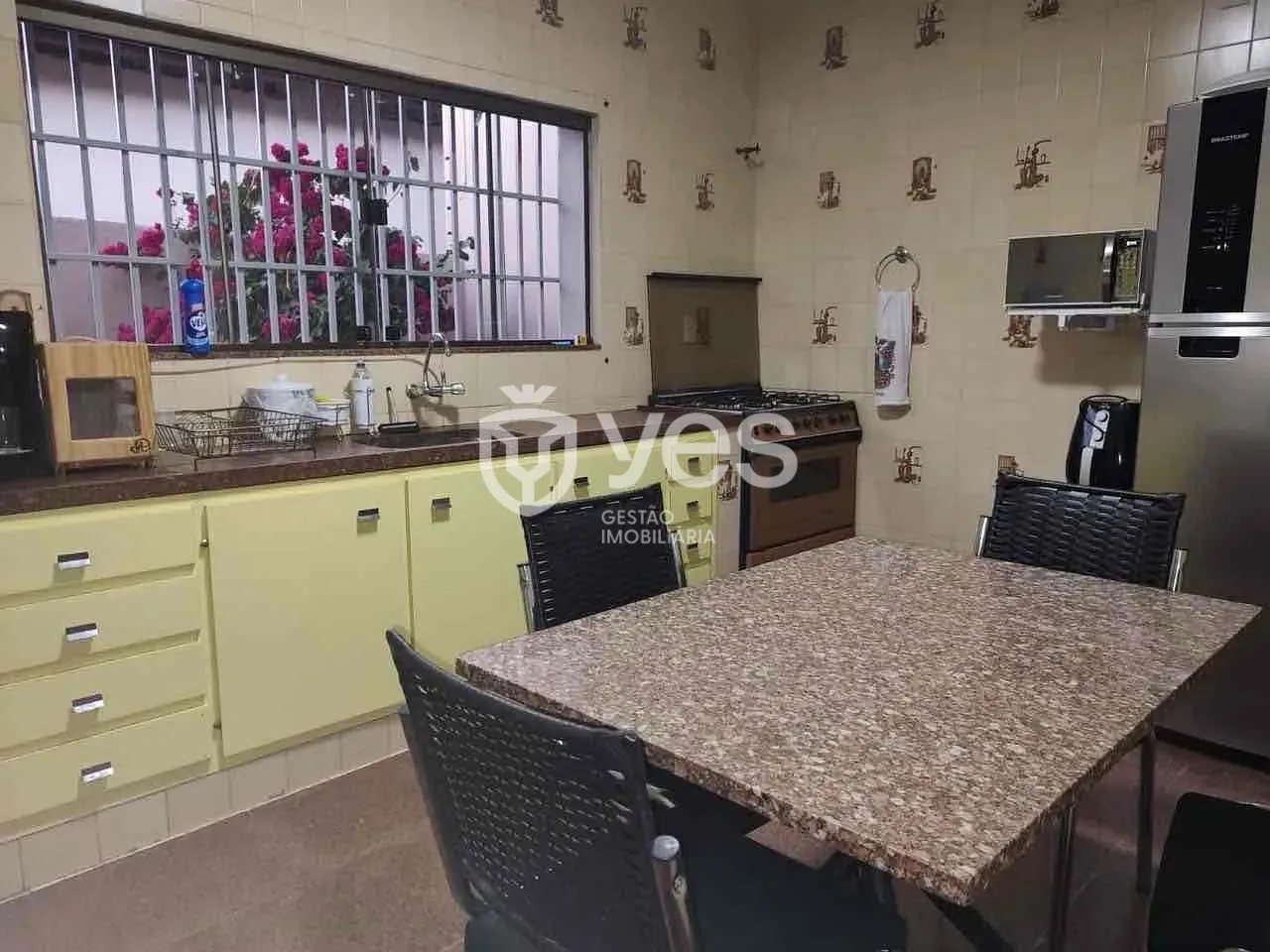 Casa, 4 quartos, 250 m² - Foto 11