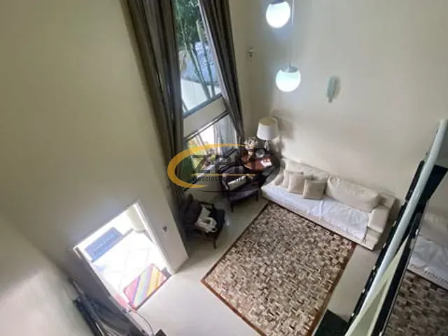 Sobrado com 258m² 4 quartos e 4 banheiros, à venda, no bairro São Pedro em Londrina